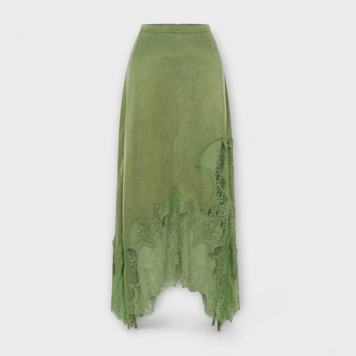 Kaia - Saténová blůza s krajkovým lemem a skládacím výstřihem