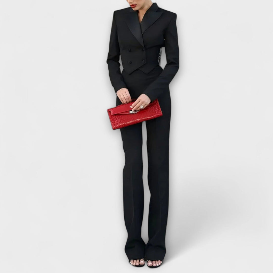 Noa - Krátký blazer bez zad s černými perlami