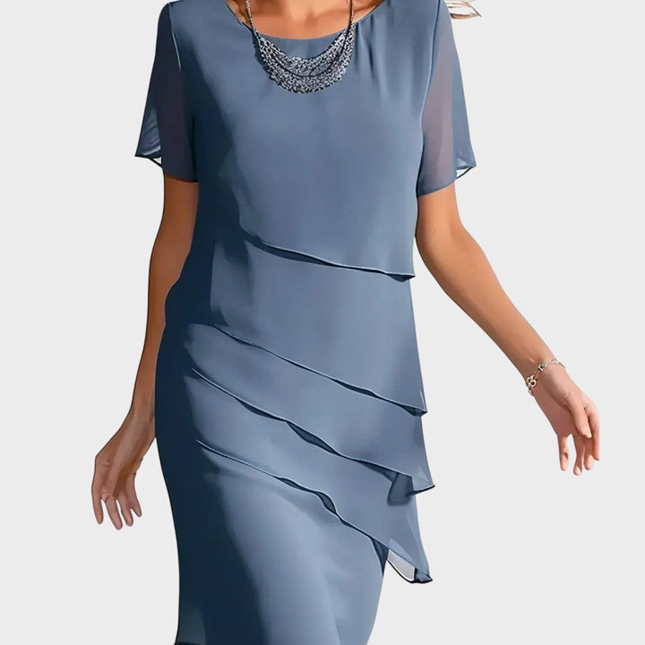 KRISTINA – Elegantní šaty pro zvýraznění siluety