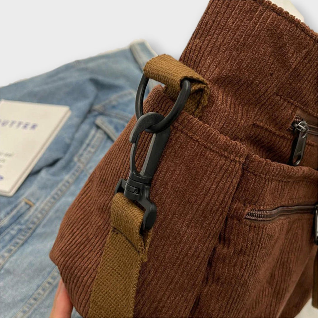 Cécile. - Taška přes rameno