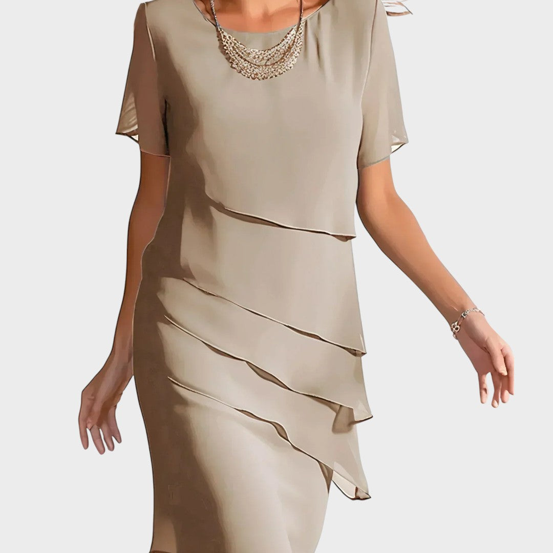 KRISTINA – Elegantní šaty pro zvýraznění siluety