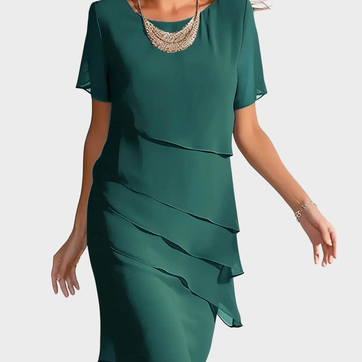 KRISTINA – Elegantní šaty pro zvýraznění siluety