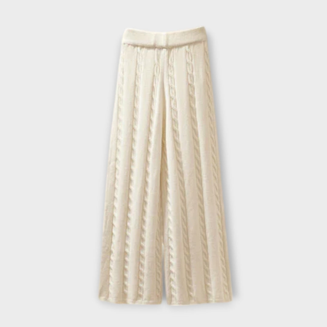 Lucy - Pohodlná a ležérní souprava