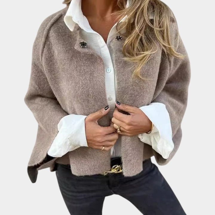 Lenka - Krátký volný kardigan s netopýřími rukávy